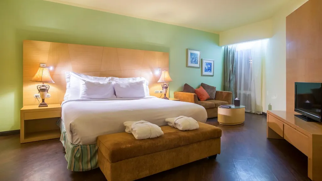 الفندق كانكون بيتش ريزورت - العين السخنة